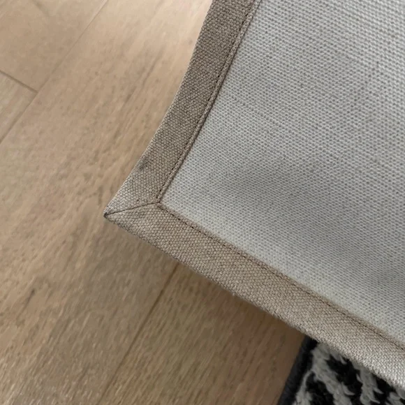 Saint Laurent Rive Gauche Beige Shopping Tote - Picture 14 of 15